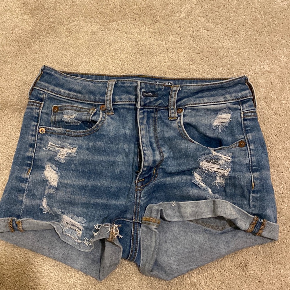 American eagle mid waisted shorts